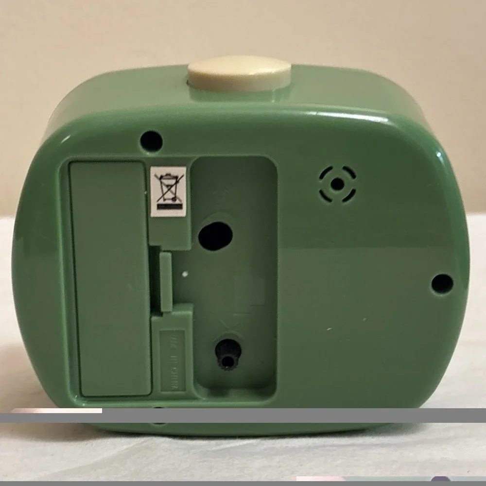 Kikkerland Retro Alarm Clock Vintage Style Green Not Working Display Piece